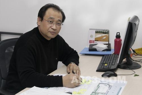 資深設(shè)計(jì)師李軍訪談