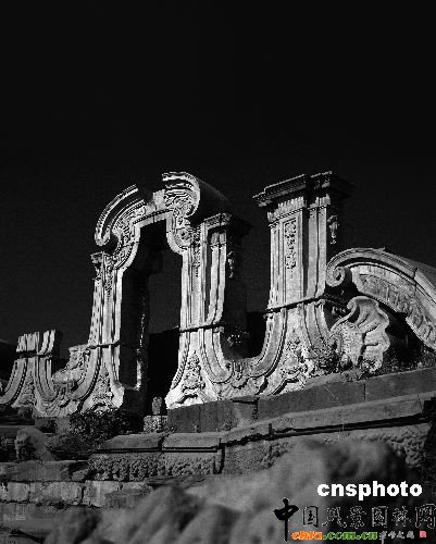 1860年后圓明園三劫：砍古柏 運(yùn)石料 挖山填湖