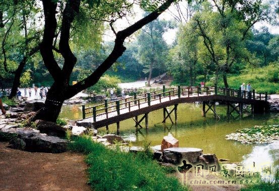 劉秀晨 綠色的云 公園設(shè)計 世俗化 誤區(qū) 中國風(fēng)景園林網(wǎng)