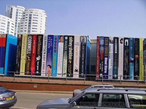 美國(guó)最酷圖書館停車場(chǎng)