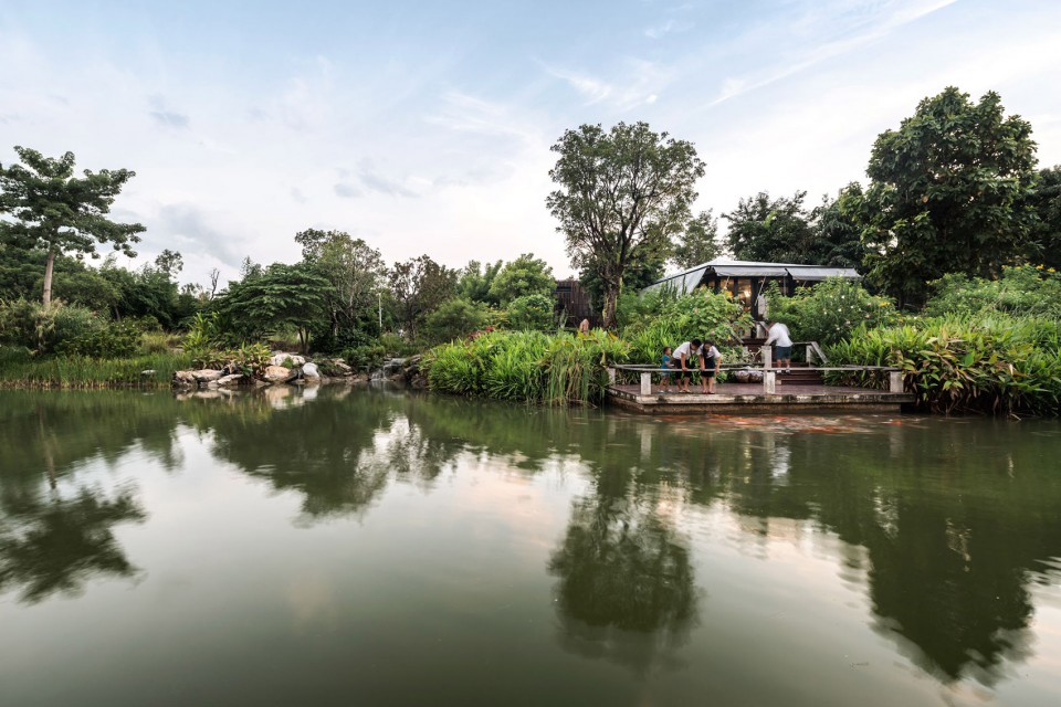 泰國(guó)：高速路旁的鄉(xiāng)土風(fēng)格開放型城市公園