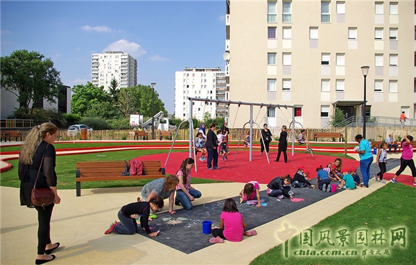 【周二頭條】法國(guó)阿爾福維爾兒童游樂場(chǎng)景觀賞析