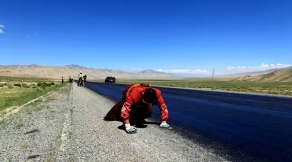 風(fēng)景如畫的道路景觀