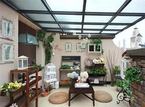 這設(shè)計(jì)才叫頂層露臺(tái)，你家那只能叫屋頂