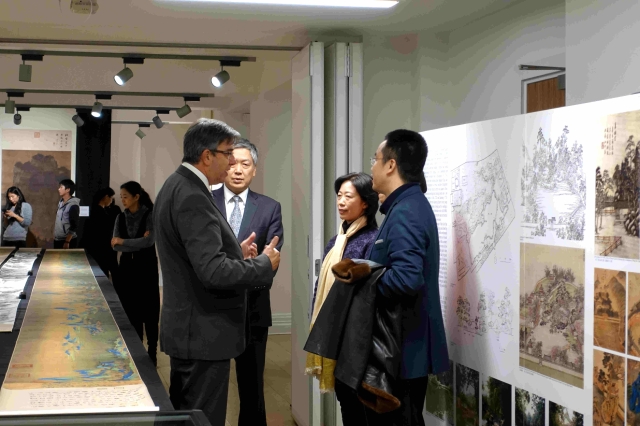 “中國(guó)園林與山水畫”國(guó)際學(xué)術(shù)展在倫敦舉辦
