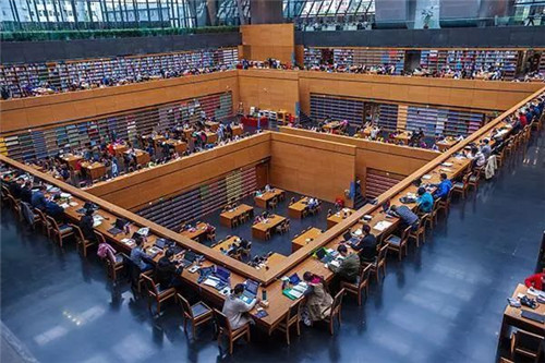 公共圖書館開放閱覽空間形態(tài)設(shè)計(jì)研究