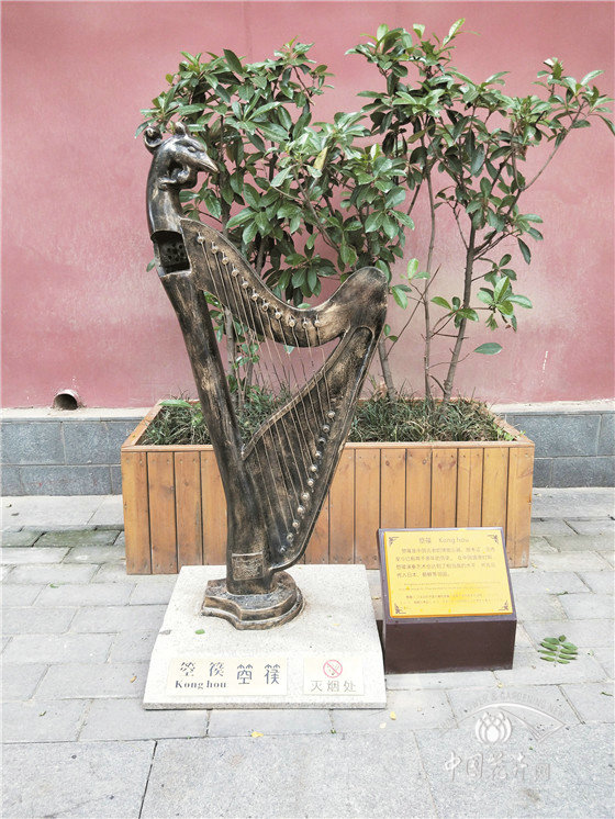 民族樂器吸煙處展現(xiàn)古韻唐風(fēng)
