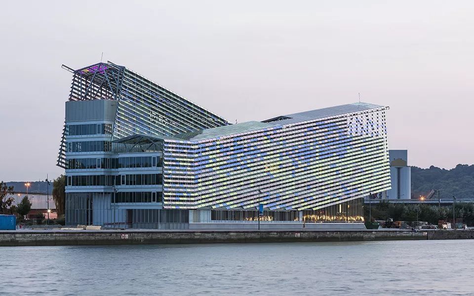 歷史建筑眾多的上海，城市更新能否注入科技感