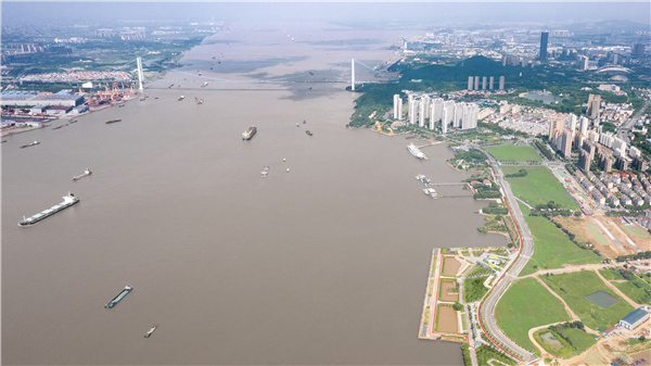 BAU建筑與城市設(shè)計(jì)事務(wù)所丨江陰市濱江公園