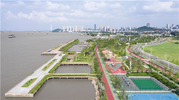 BAU建筑與城市設(shè)計(jì)事務(wù)所丨江陰市濱江公園