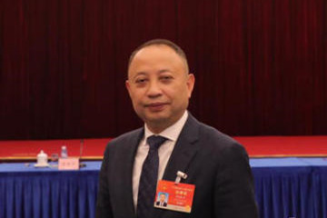 何樹(shù)平代表：加大公園綠地建設(shè)力度